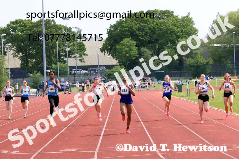 Girls Under-15s 100 metres, 2024 North Eastern Track and Field Champs., Middlesbrough.  Photo: David T. Hewitson/Sports for All Pics